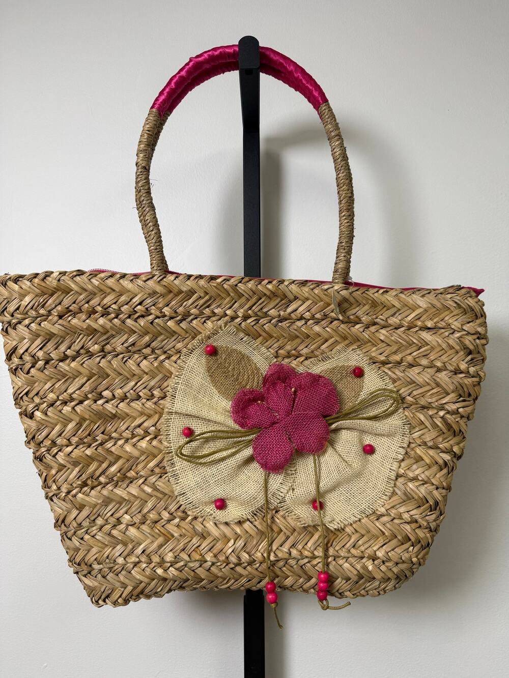 Handwoven Straw Beach Tote with Floral Appliqué – Pink Lined Summer Shoulder Bag
